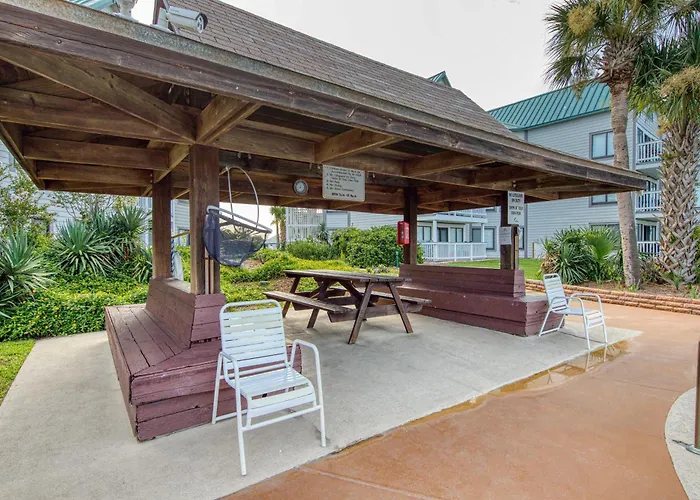 Second-Floor Condo With Pool Hot Tub Ocean View Fast Wifi & Central Ac